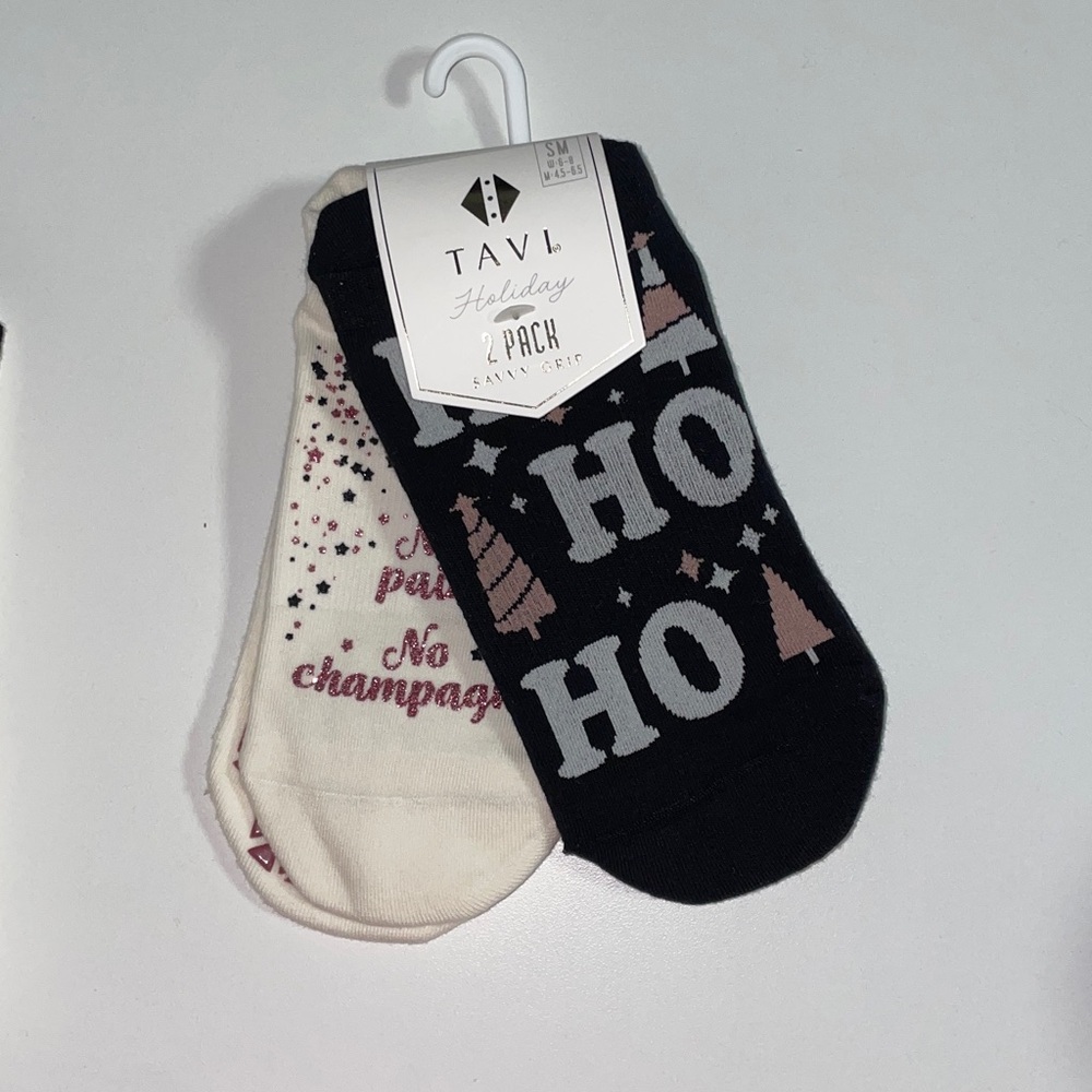 •NWT• Pure Barre x Tavi Holiday 2 Pack Grip Socks